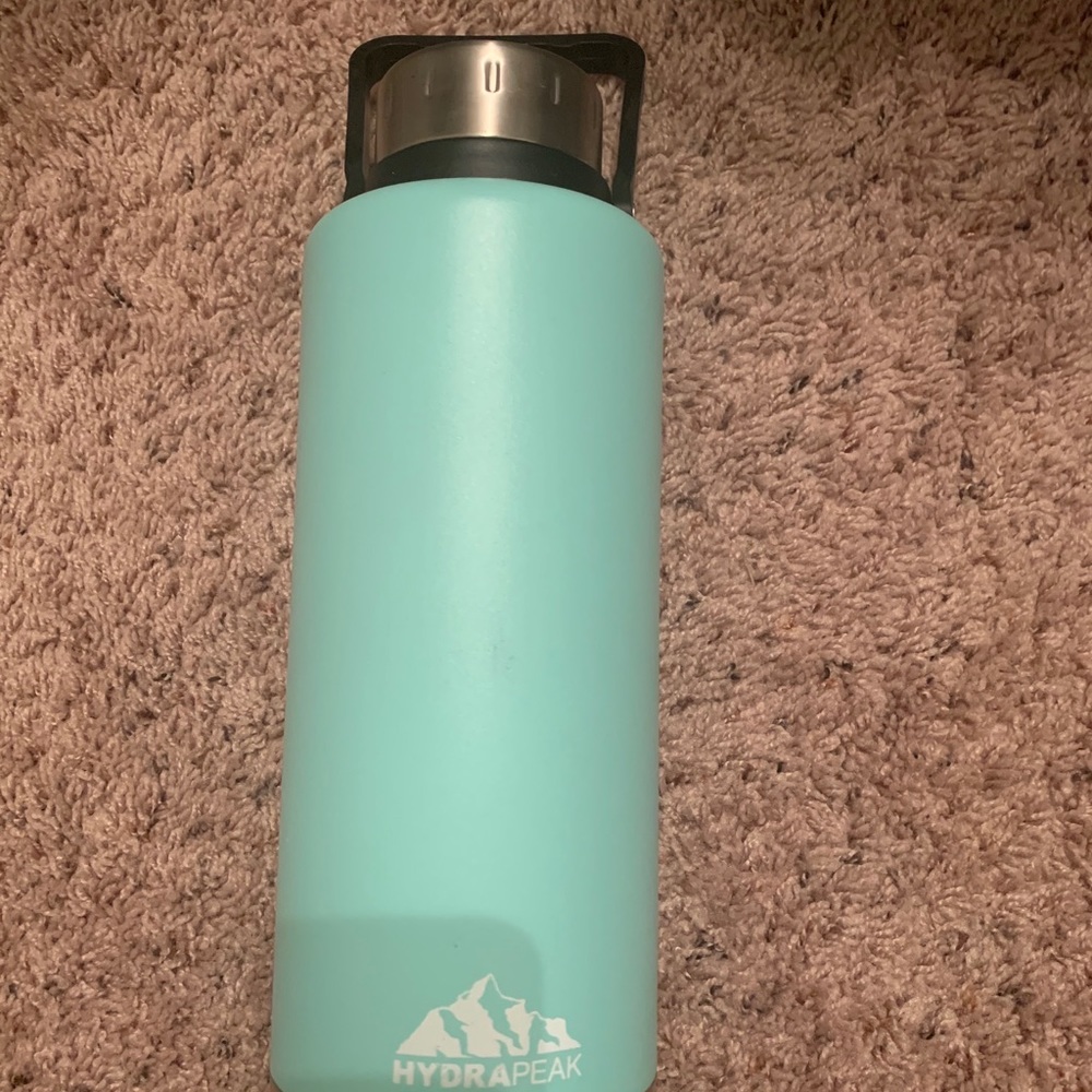 Hydrapeak stainless steel canister